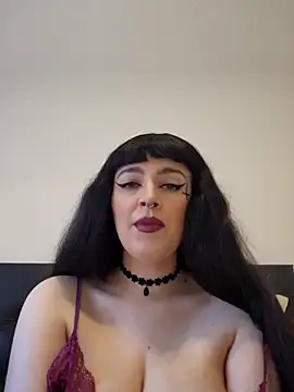 Mommynatrix online show from March 18, 5:40 pm