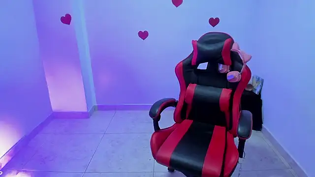 goldencurly 18 online show from March 4, 12:23 pm