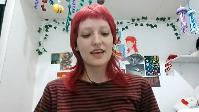 DevonArndell online show from February 26, 11:26 pm