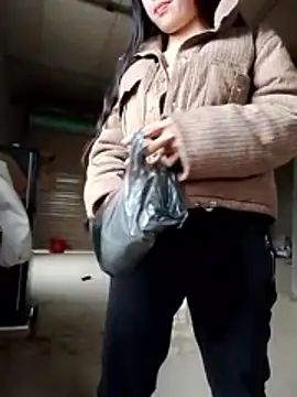 Miu la online show from March 5, 7:04 am