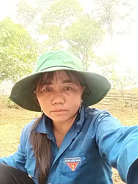 lyly sexx online show from March 27, 8:26 am