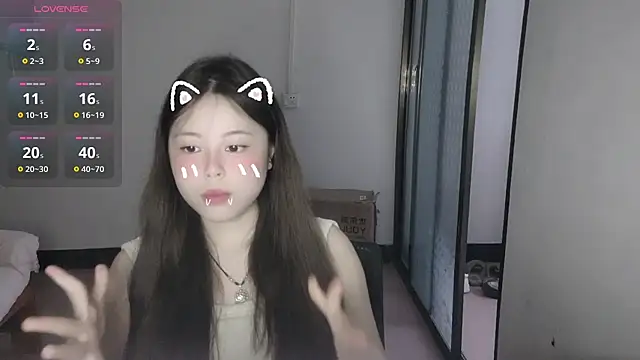 F-Yihao online show from April 8, 9:44 am