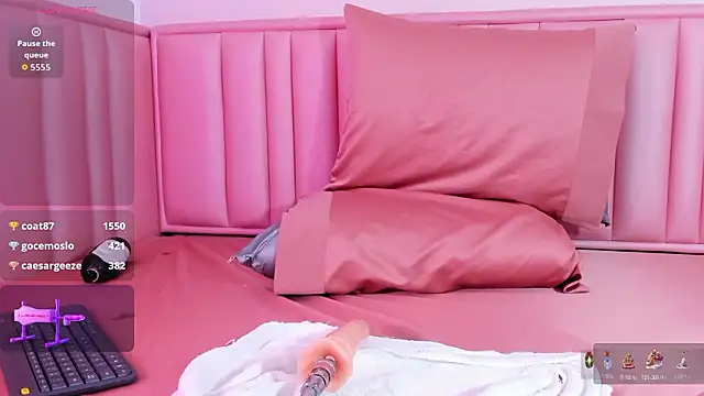 aurora luz online show from February 27, 4:40 pm