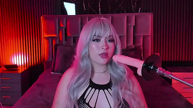 Emberrvelvet online show from March 6, 4:29 am