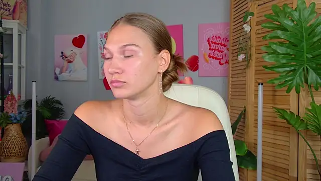 Sweet Emilya online show from July 13, 11:00 am