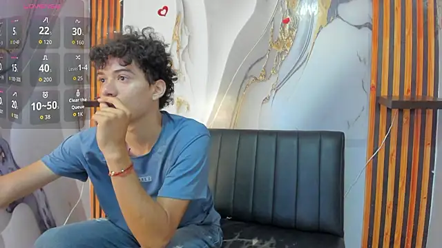 MiaBella and Max online show from March 3, 12:00 pm