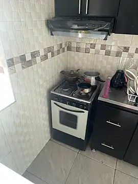 lorettaivonne online show from March 4, 2:01 pm