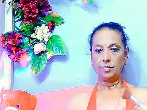 Hot queen58 online show from June 6, 10:21 am