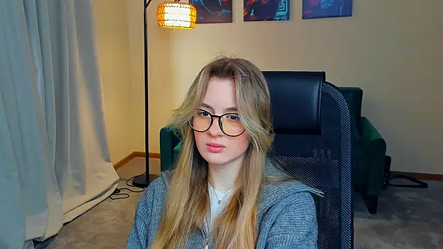 DortheaHupy online show from March 1, 7:30 am