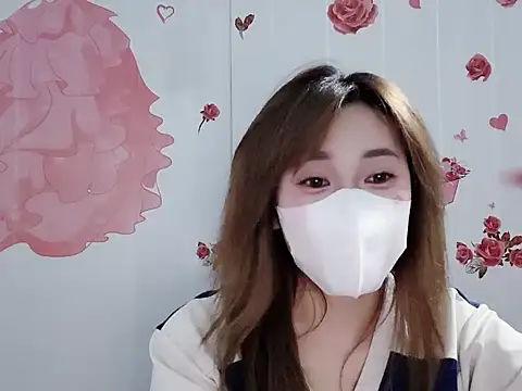 Ellie8386 online show from April 17, 2:30 pm