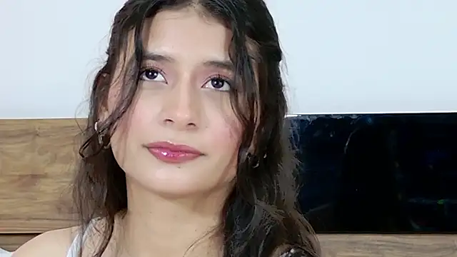 AleciaNoah online show from April 6, 6:53 pm