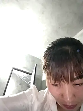 Lilinn  online show from April 10, 12:11 pm