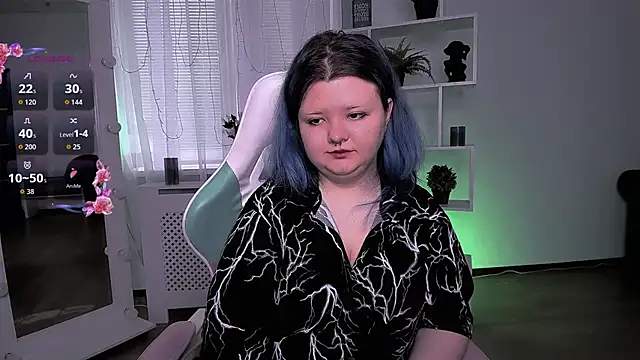 Lunaar  online show from April 17, 5:42 am