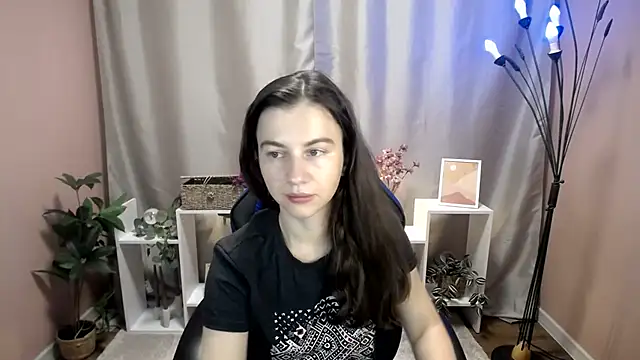 MistyBree online show from July 29, 8:03 am
