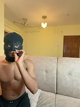 Partnersincrime07 online show from July 19, 5:37 pm