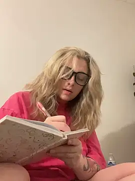 imkhloe online show from March 9, 12:14 am