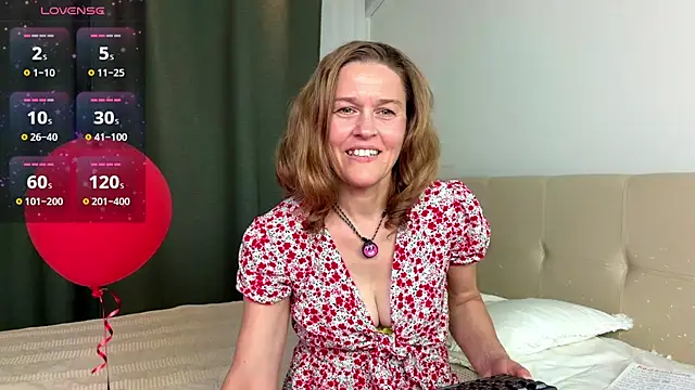 Lizacams online show from June 29, 4:39 pm