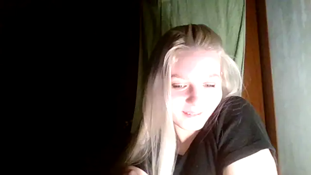 Glowing Jessica online show from March 2, 5:19 pm