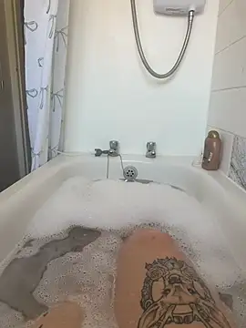 BeeMay22 online show from July 20, 1:02 pm