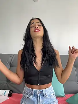 Bella Smithe online show from July 27, 4:59 pm