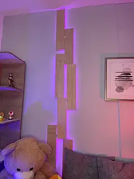 Taylor  0 online show from March 21, 1:16 pm