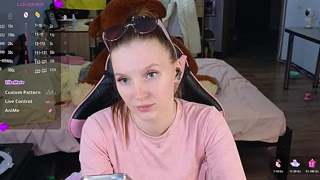 Mary Blu online show from March 6, 1:50 pm