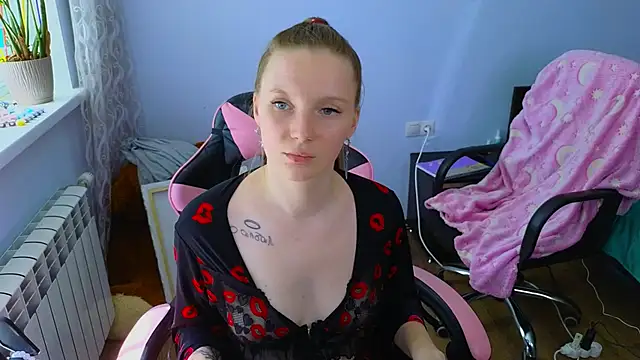 Mary Blu online show from May 21, 7:39 am