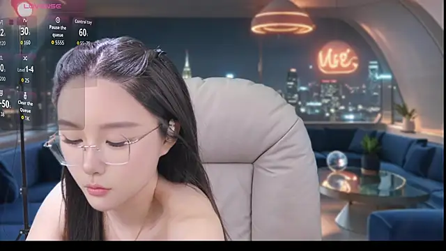 youyou-8 online show from June 11, 1:30 pm