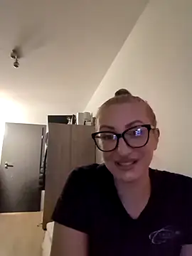 malinalli a online show from March 2, 5:08 pm