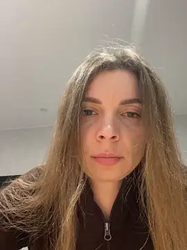 Luna2547 online show from March 2, 6:36 pm