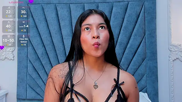 Leandra-Johnson online show from April 1, 1:41 pm