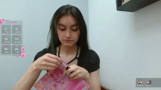 naomi unu online show from July 24, 2:15 pm