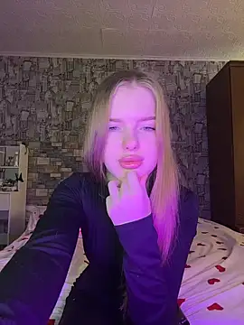 KayShaw online show from March 24, 1:44 am