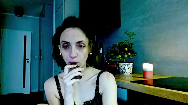 misssweet online show from May 16, 1:41 am