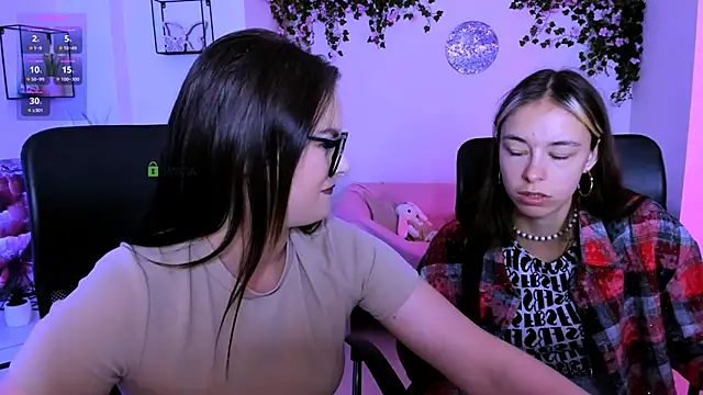 miss courtney  online show from June 28, 12:34 pm