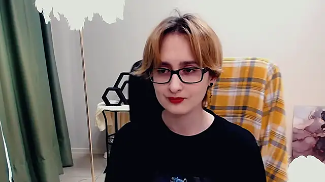 LixeLuna online show from June 4, 6:29 am