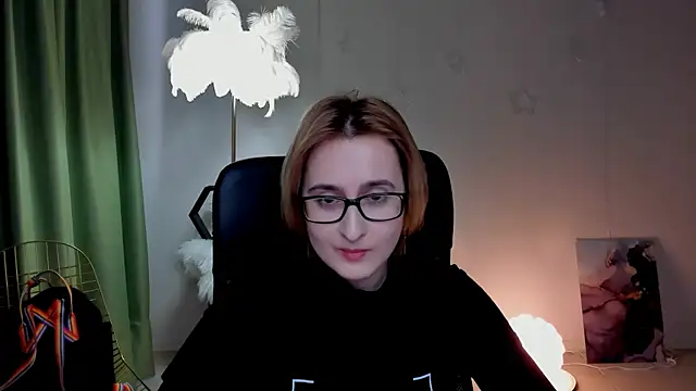 LixeLuna online show from March 11, 12:31 pm