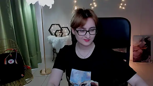 LixeLuna online show from March 14, 6:36 am