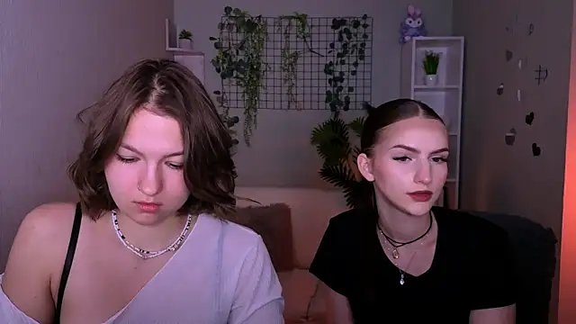 liana best online show from June 25, 9:46 am