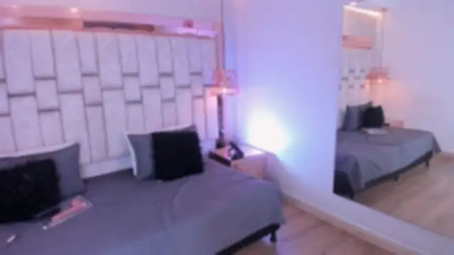 FoxxxyPink online show from June 10, 7:23 pm