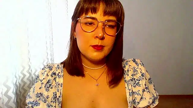 ClaraHard online show from July 22, 9:10 am