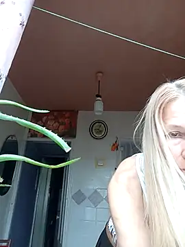 ViktoriaSexi1 online show from April 8, 6:04 am