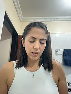 SamanthaWalker  online show from July 28, 2:24 pm