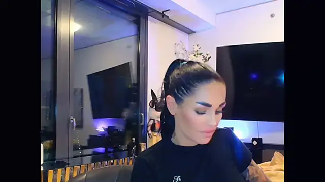 AMBER HARD online show from April 26, 3:26 am