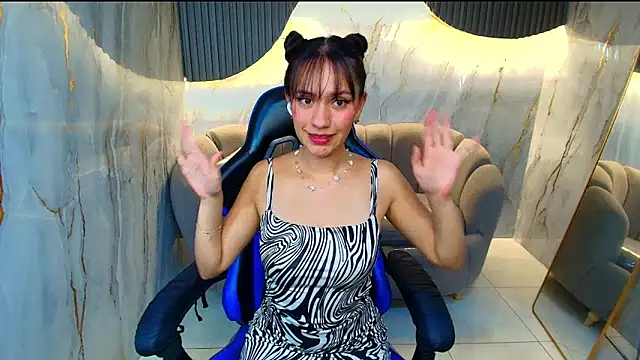 candy sky r online show from April 23, 3:14 am