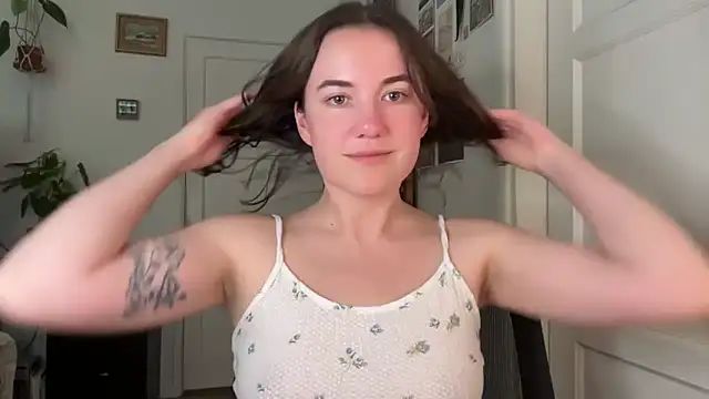 summerxo online show from April 10, 11:33 pm