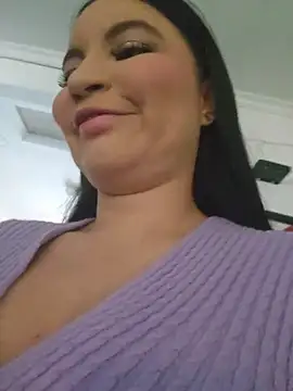 Pretty Julieta online show from March 31, 10:10 pm