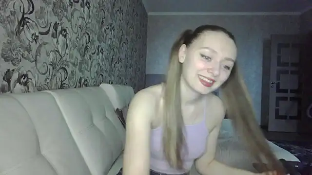 MysticGlimmer online show from March 27, 12:50 pm