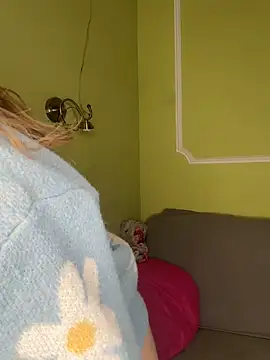 Hii Adel online show from April 10, 8:26 pm