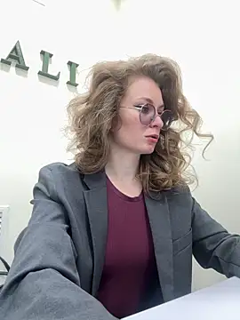 Hii Adel online show from March 25, 8:06 am